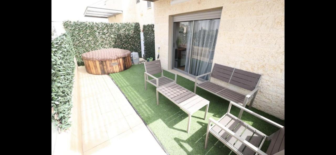 מיני פנטהאוז Hotell Beersheba Exteriör bild