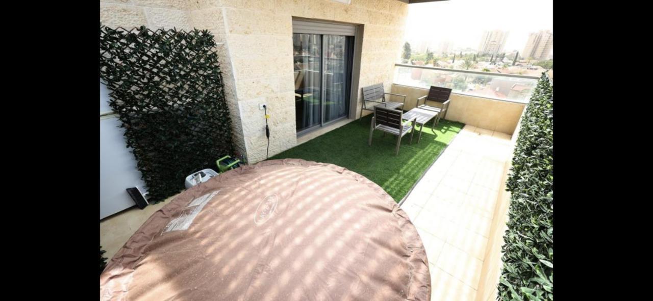 מיני פנטהאוז Hotell Beersheba Exteriör bild